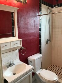 202 Edgewood St, Unit #A photo'