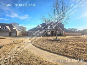 10402 E 95th Cir N in Owasso, OK - Building Photo - Building Photo
