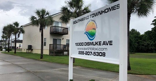 15300 Dismuke Dr in Biloxi, MS - Building Photo