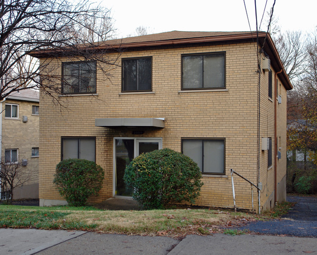 2958 Ferguson Rd in Cincinnati, OH - Building Photo - Building Photo