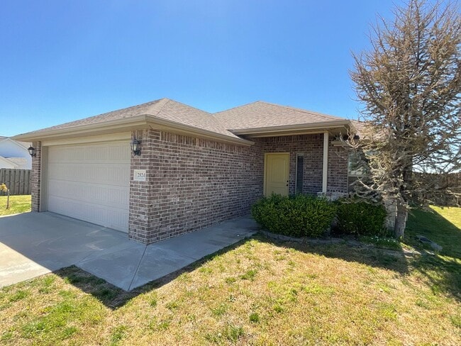 property at 2824 Jefferson Ave