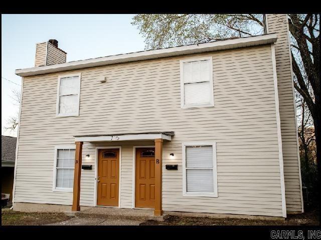 property at 715 S Valentine St