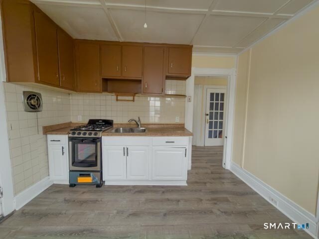 22 Wilton Ave in Norwalk, CT - Foto de edificio - Building Photo