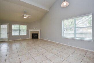 7223 Toad Hollow in Missouri City, TX - Building Photo - Building Photo