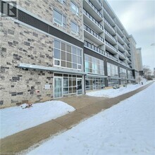 275 Larch St in Waterloo, ON - Building Photo - Building Photo