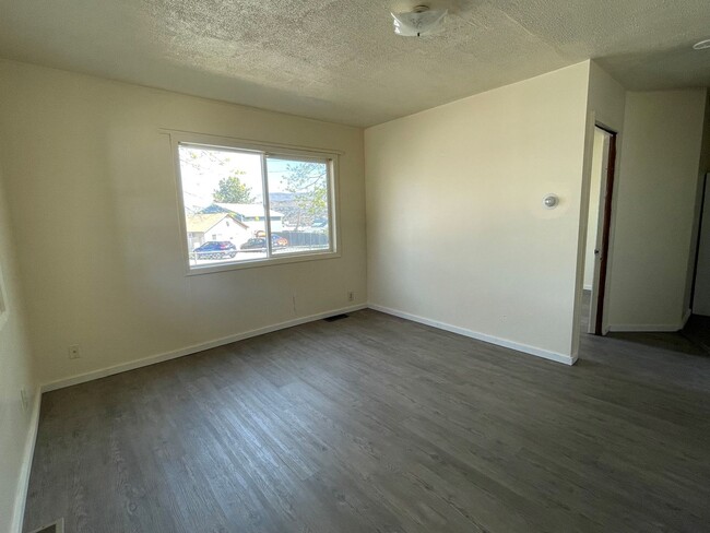701 Methow St-Unit -A in Wenatchee, WA - Building Photo - Building Photo