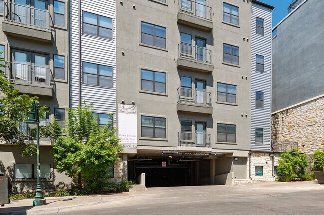 property at 2502 Leon St