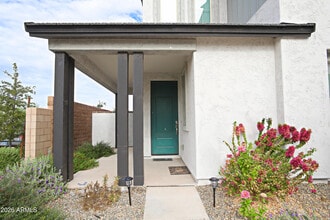 9220 E Sector Dr in Mesa, AZ - Building Photo - Building Photo
