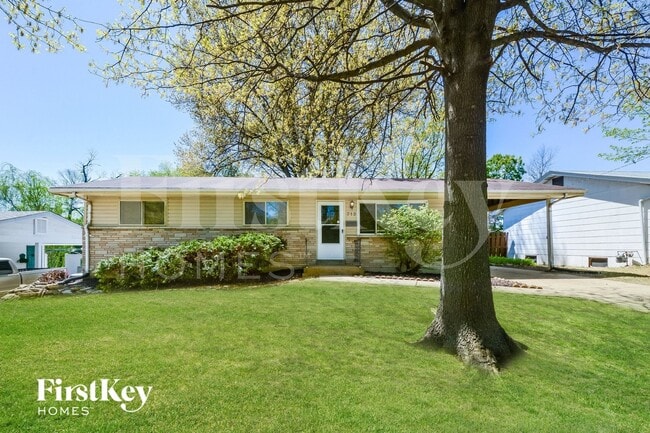 712 Undercliff Dr in Hazelwood, MO - Building Photo - Building Photo