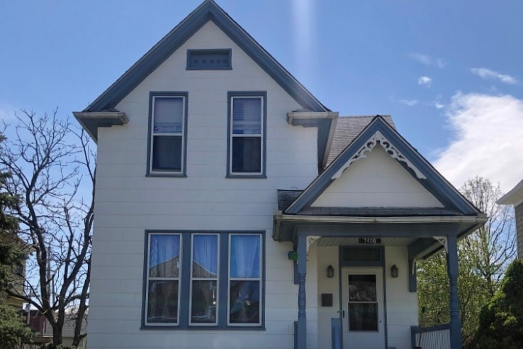 7406 Flora Ave in Maplewood, MO - Building Photo