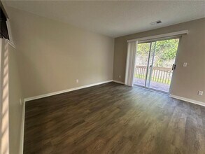8511 Cardiff Ln in Eden Prairie, MN - Building Photo - Building Photo