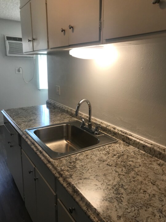 2383 Arden Wy in Sacramento, CA - Building Photo