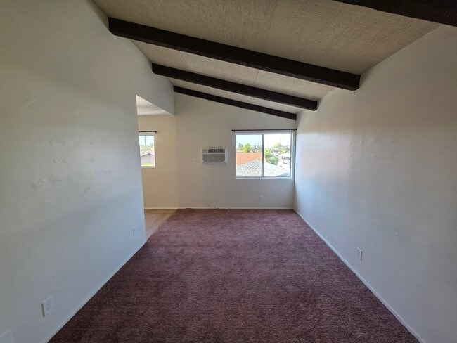 14745 Woodruff Ave, Unit 14745 in Bellflower, CA - Building Photo - Building Photo
