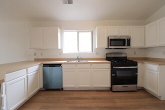9020 Sandy Spring Ave SW in Albuquerque, NM - Building Photo - Building Photo
