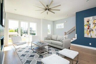 100 Marshall Ct in Nashville, TN - Building Photo - Building Photo