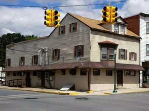 223 S Union St in Middletown, PA - Foto de edificio - Building Photo