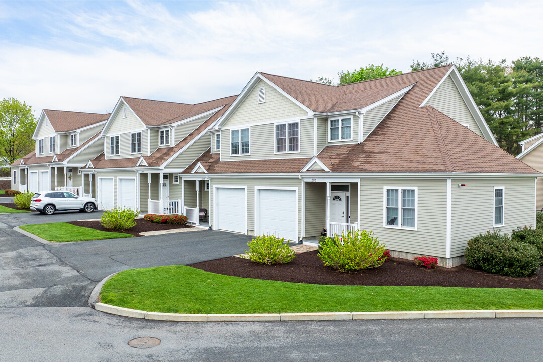 Endicott Woods Condominiums in Norwood, MA - Building Photo