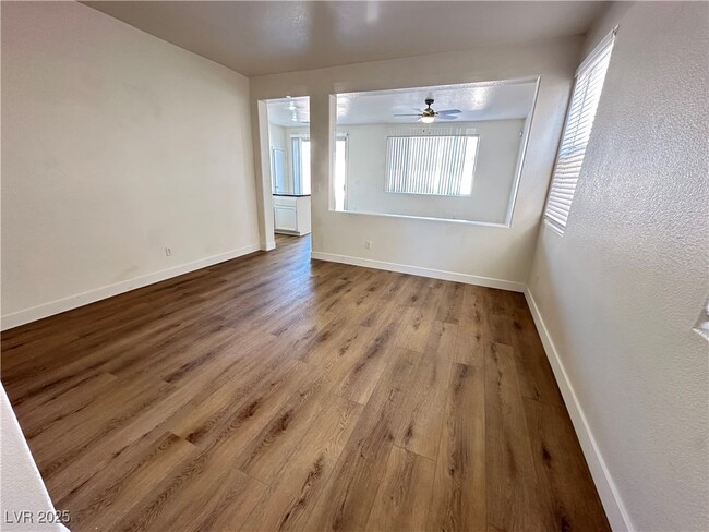 property at 10912 Sutter Hills Ave