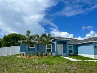 2352 SW Plum Ct in Port St. Lucie, FL - Building Photo - Building Photo