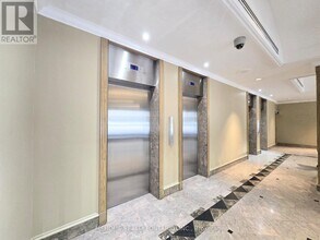 45 Carlton St. in Toronto, ON - Building Photo - Building Photo