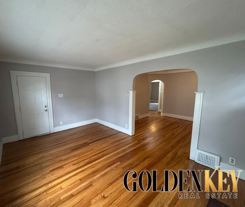 15745 Cherrylawn St in Detroit, MI - Building Photo
