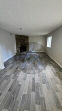3968 Wood Path Dr in Stone Mountain, GA - Foto de edificio - Building Photo