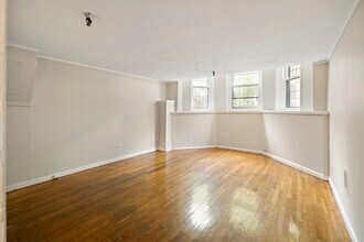 144 Marlborough St, Unit 1 in Boston, MA - Building Photo - Building Photo