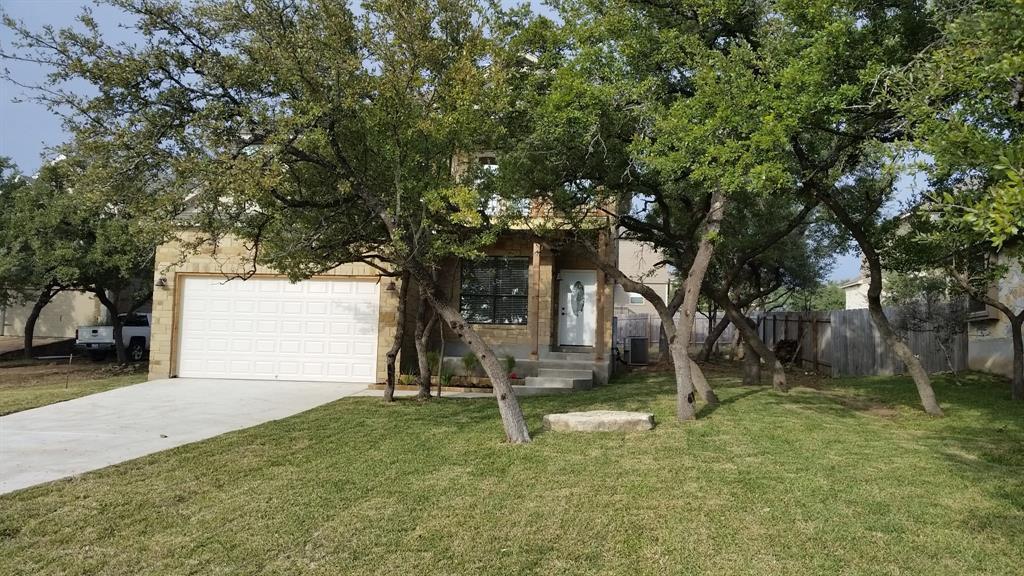17704 Sly Fox Dr in Dripping Springs, TX - Building Photo