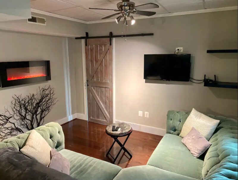 1000 Queen St in Alexandria, VA - Building Photo