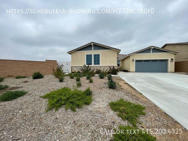 25513 Square Dr in Homeland, CA - Building Photo - Building Photo