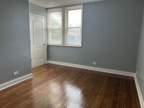 12052 S La Salle St in Chicago, IL - Building Photo - Building Photo