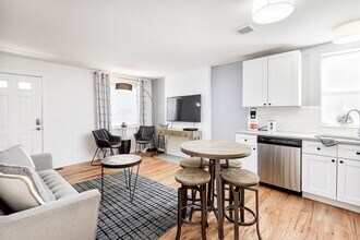 2411 Tremont Pl in Denver, CO - Building Photo - Building Photo