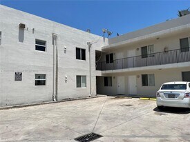 181 NW 47th Ave in Miami, FL - Building Photo