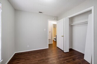 604 Misty Morning Way in Round Rock, TX - Building Photo - Building Photo