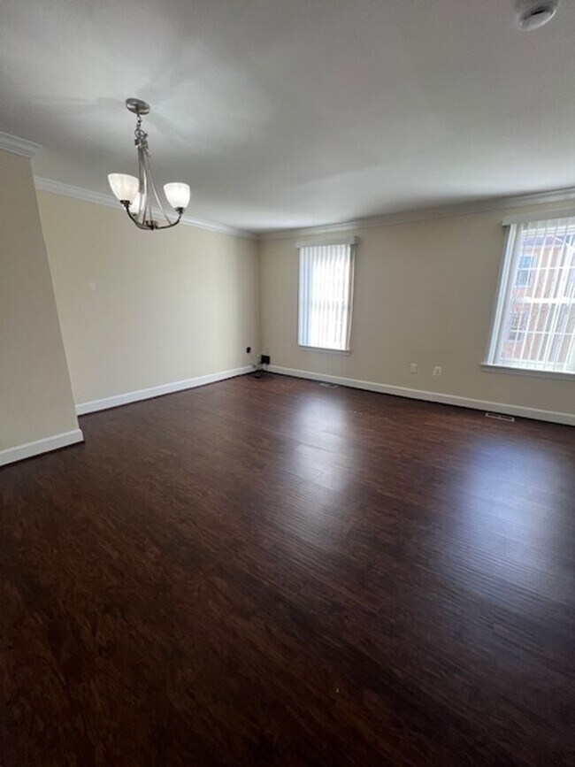 12102 Birdseye Terrace in Germantown, MD - Building Photo - Building Photo