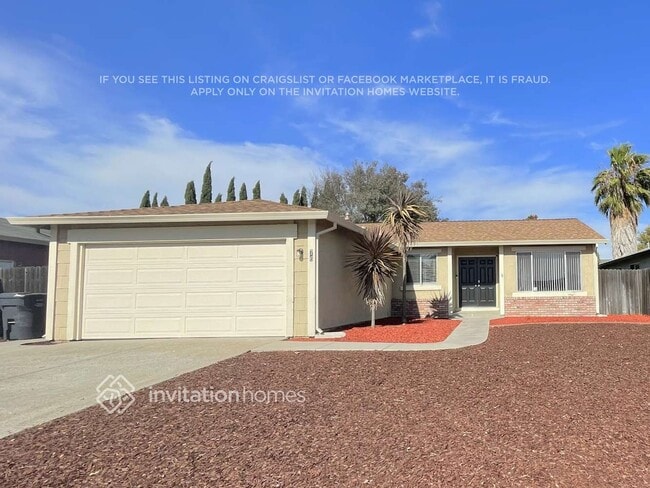 76 Chipman Ln