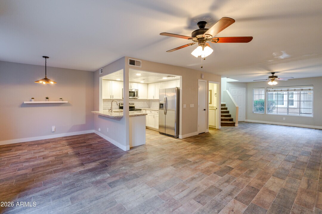 2875 W Highland St in Chandler, AZ - Building Photo