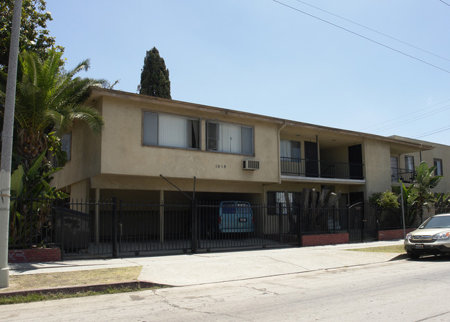 1014 N El Centro Ave in Los Angeles, CA - Building Photo - Building Photo