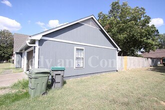 4682 Sandy Park Dr in Memphis, TN - Building Photo - Building Photo