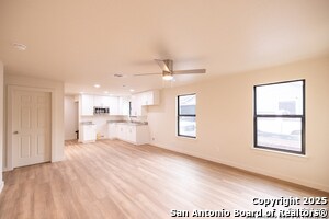 1930 Lennon Ave in San Antonio, TX - Building Photo - Building Photo