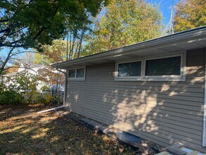 10441 York Ave S in Minneapolis, MN - Building Photo - Building Photo