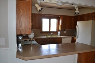 1421 Morton Ave in New Bedford, MA - Building Photo - Building Photo