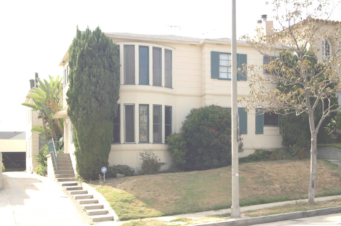 920 S Curson Ave in Los Angeles, CA - Foto de edificio