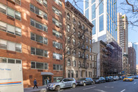 444-446 E 58th St in New York, NY - Building Photo - Building Photo