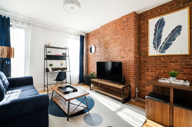 property at 454 W 47th St