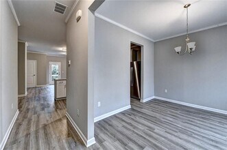 2798 Laurel Ridge Cir in Atlanta, GA - Building Photo - Building Photo