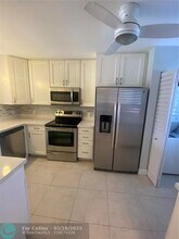 750 SW 138th Ave in Pembroke Pines, FL - Building Photo - Building Photo