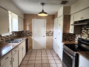 8320 W 1st St in Needville, TX - Building Photo - Building Photo