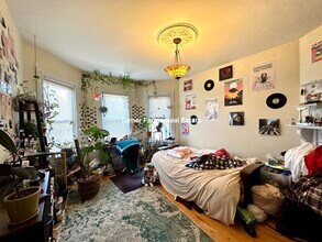 5 Sachem St, Unit 2 in Boston, MA - Building Photo - Building Photo