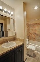 Parkview Apartments in Seattle, WA - Foto de edificio - Building Photo